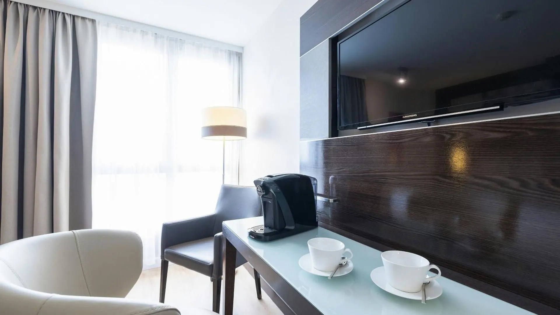 Hotel Leonardo Vienna Westbahnhof
