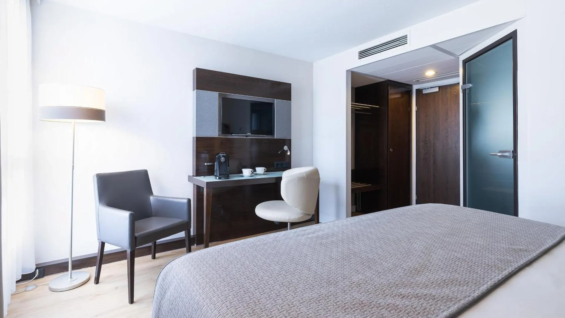 ****  Leonardo Vienna Westbahnhof Hotel Ausztria