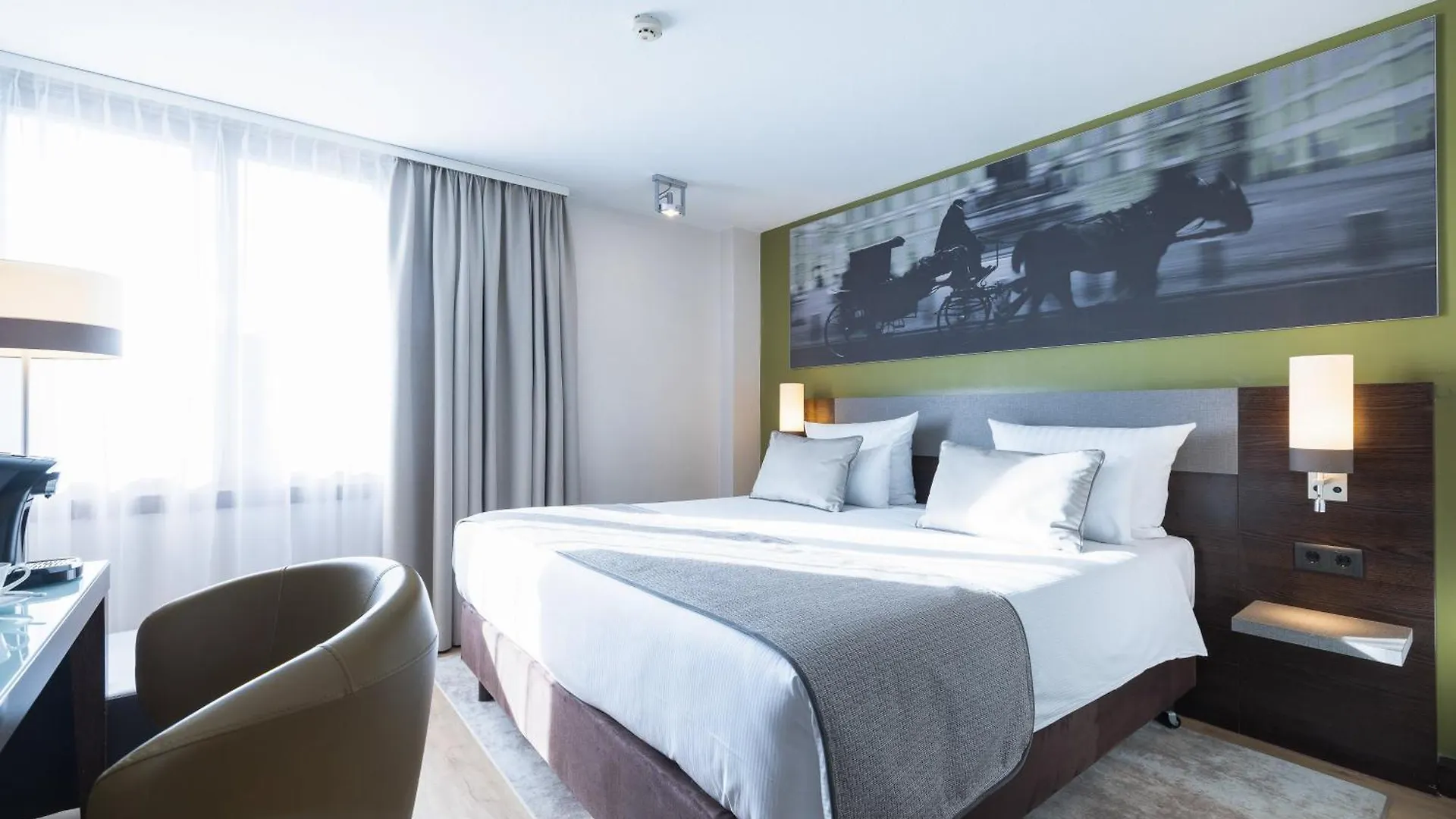 Leonardo Vienna Westbahnhof Hotel