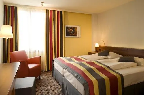 Leonardo Vienna Westbahnhof Hotel