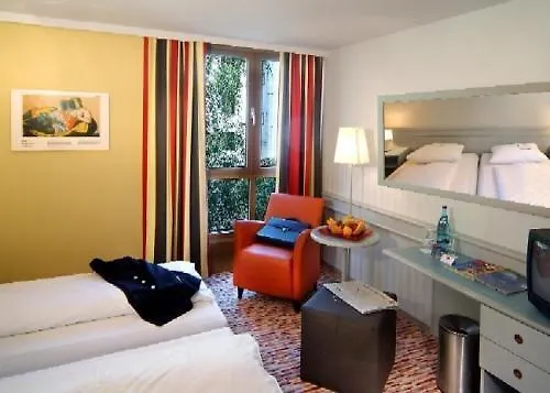 Leonardo Vienna Westbahnhof Hotel