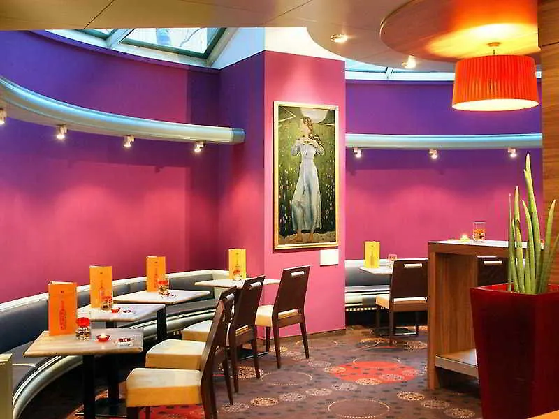 Leonardo Vienna Westbahnhof Hotel