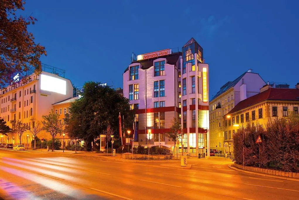 Leonardo Vienna Westbahnhof Hotel 4*,  Ausztria