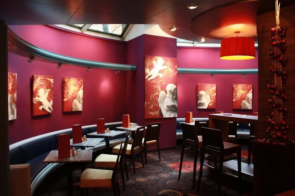 Leonardo Vienna Westbahnhof Hotel