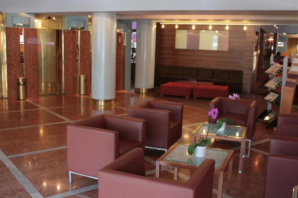 Leonardo Vienna Westbahnhof Hotel 4*,